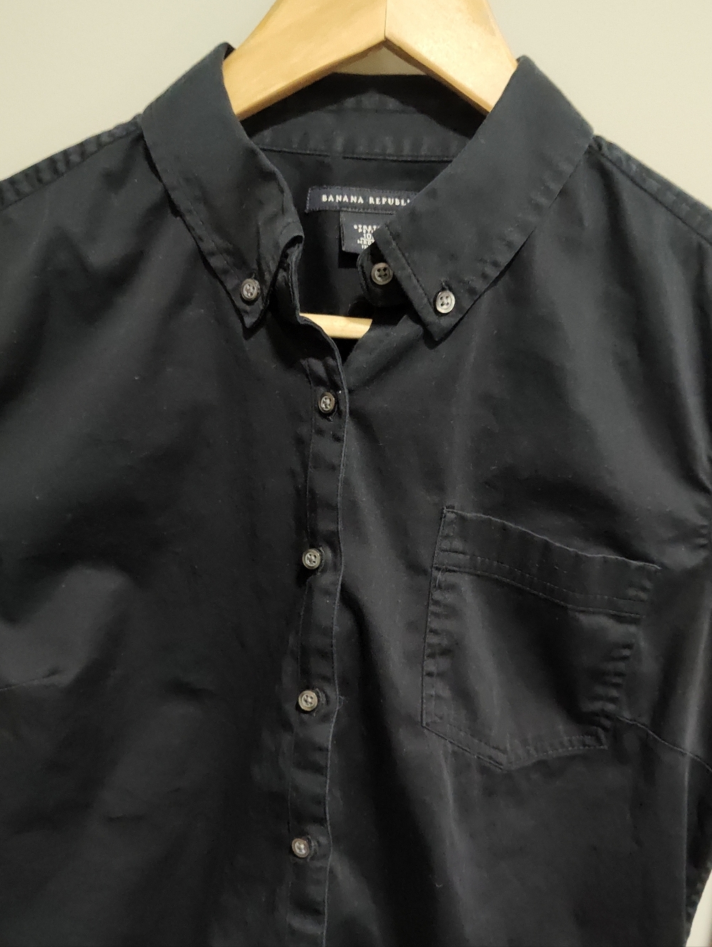 Banana Republic Women's 10p Stretch Petite 3/4 Sleeve Button Down Shirt, Black - Picture 3 of 9
